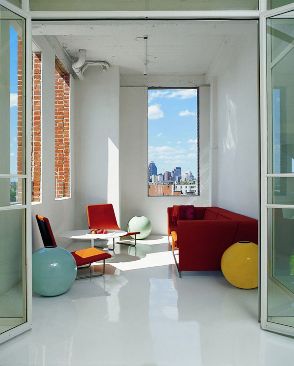 Loft Apartment Decorating Ideas Glossy Floors And Colorful Accessories - Loft Apartment Decorating Ideas