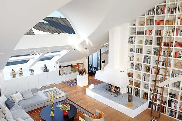 Open Plan Loft with Amazingly High Ceilings