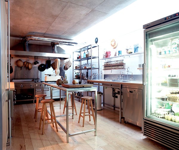 Restaurant Style Kitchen Decor – design by GAD Architecture