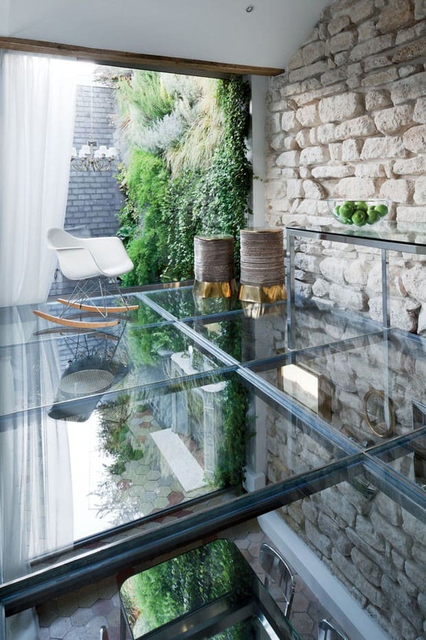 two floor apartment with a glass floor in paris 3