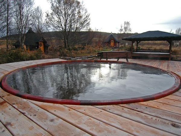 seaotter wood hot tub
