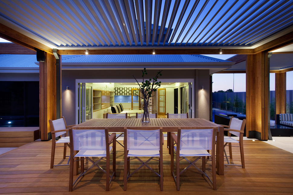 massively-modern-timber-terraces-extend-australian-home-outward-7-dining-straight.jpg