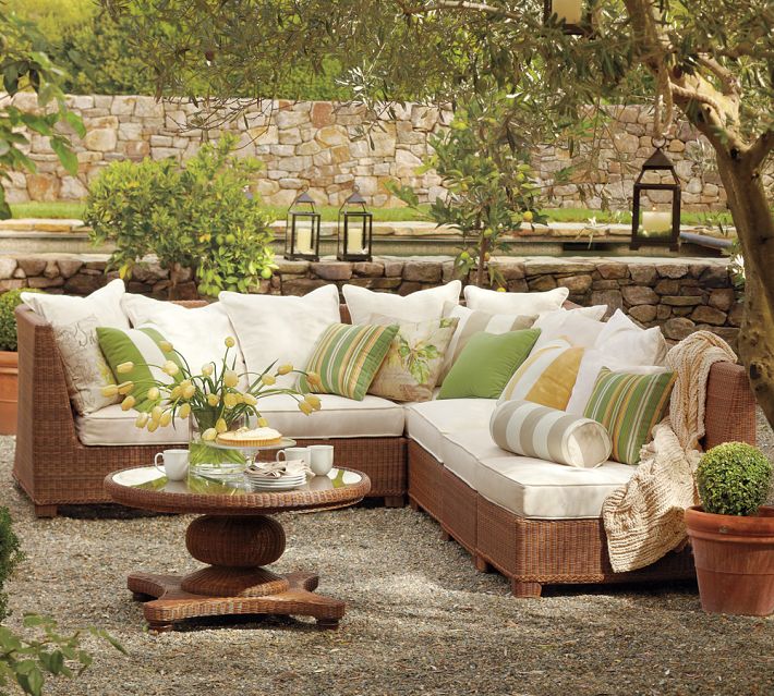 palmetto-all-weather-wicker-sectional-by-pottery-barn-4.jpg