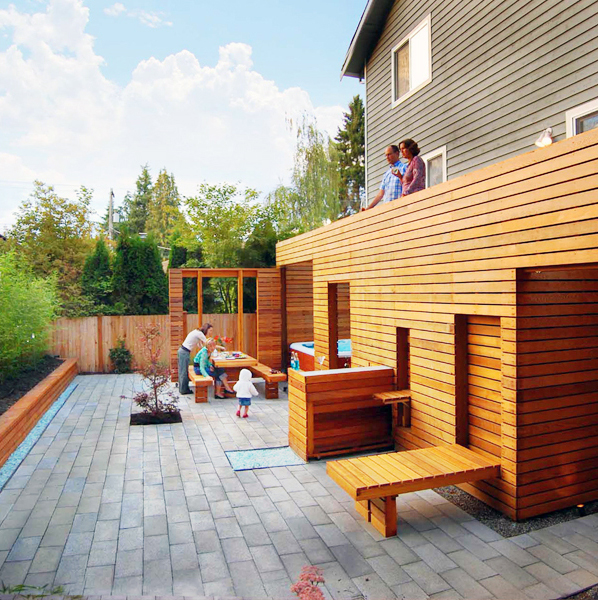 transforming vertical patio Transforming vertical patio by Pique Architecture