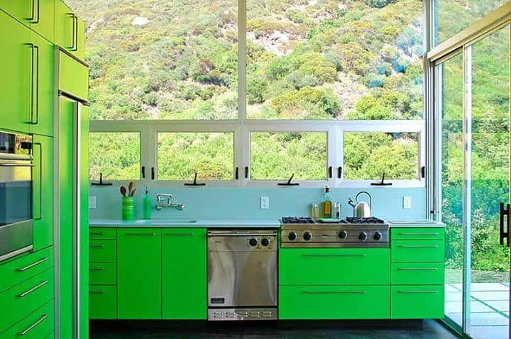 interestimg-ideas-green-kitchen-cabinets-1.jpg