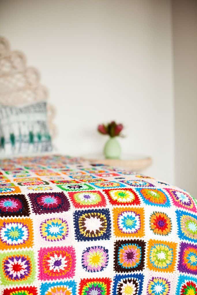 crochet-squares-bed-blanket.jpg